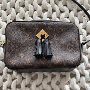 Louis Vuitton Monogram Saintonge crossbody bag